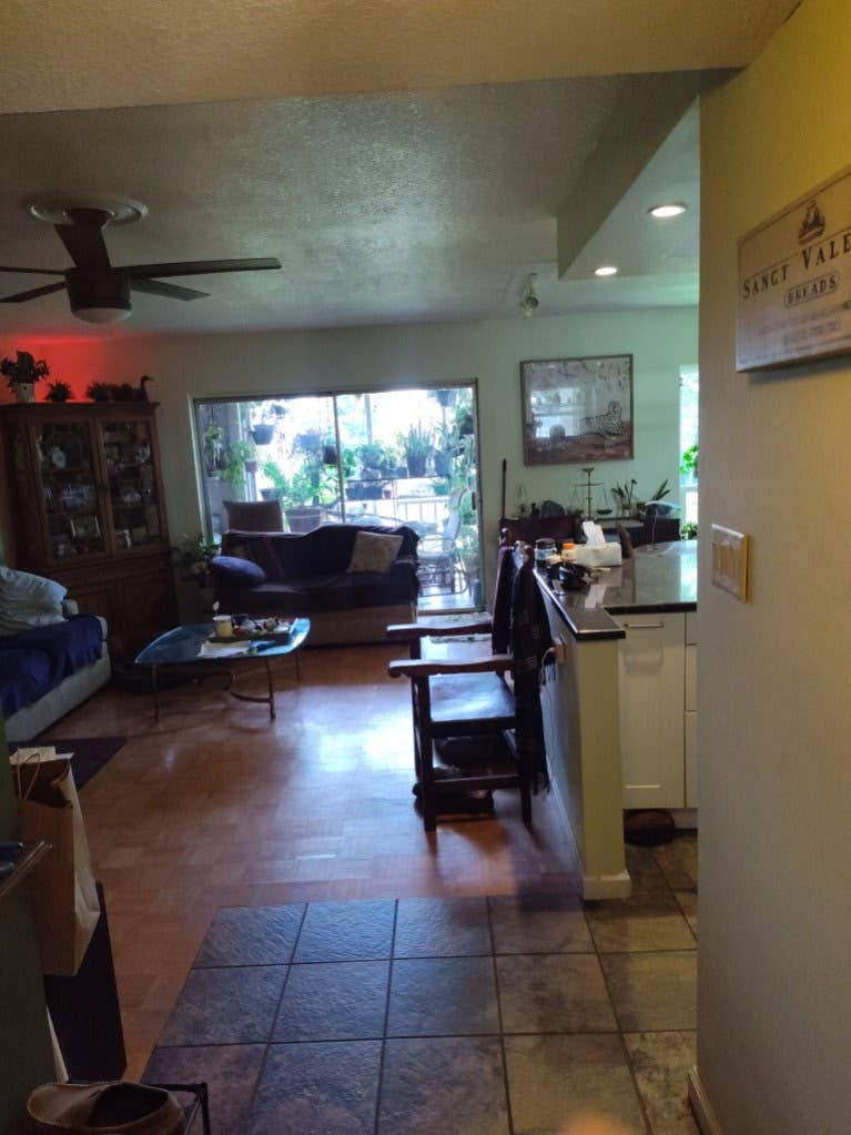 2 Furnished Rooms Available