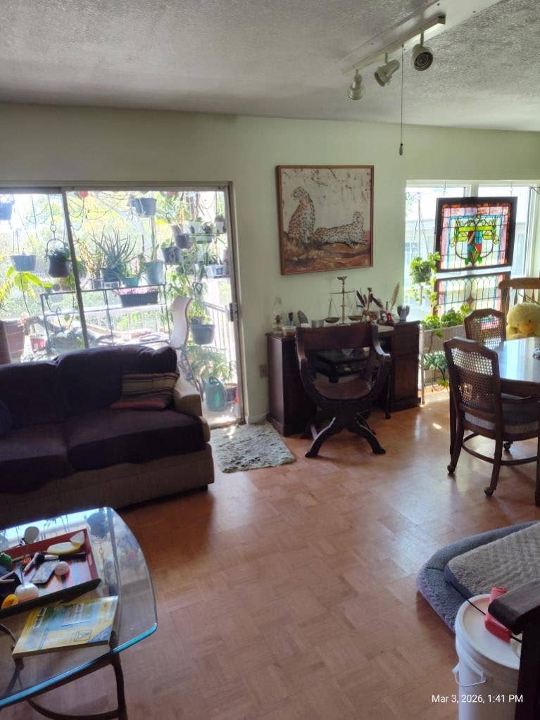 2 Furnished Rooms Available
