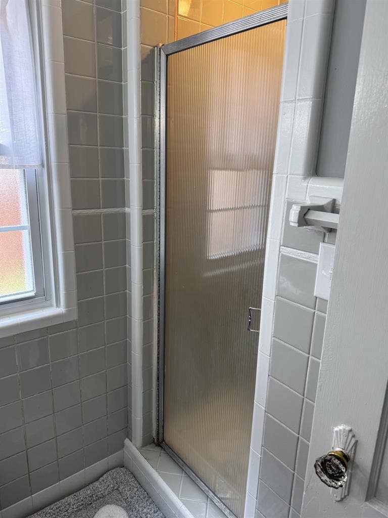 Short-Term Stay Private Room & Bath
