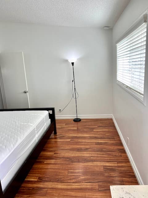 Room for Rent with shared bathroom
