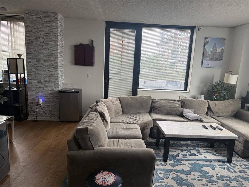 BR available, huge Patio, near Path