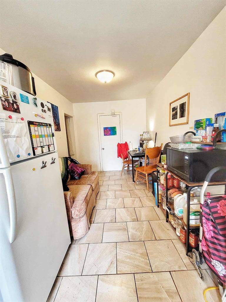 Roommate wanted Sept 2 in NDG