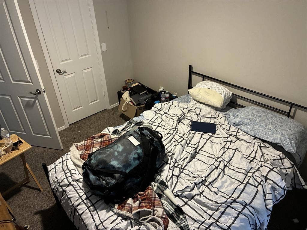 Looking for New Roommate