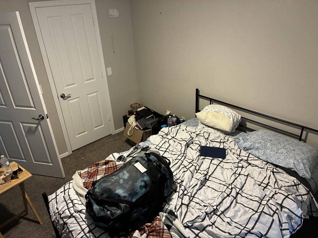 Looking for New Roommate