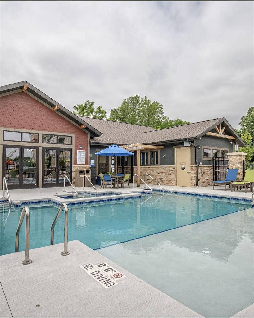 1 bed 1 bath Apartment