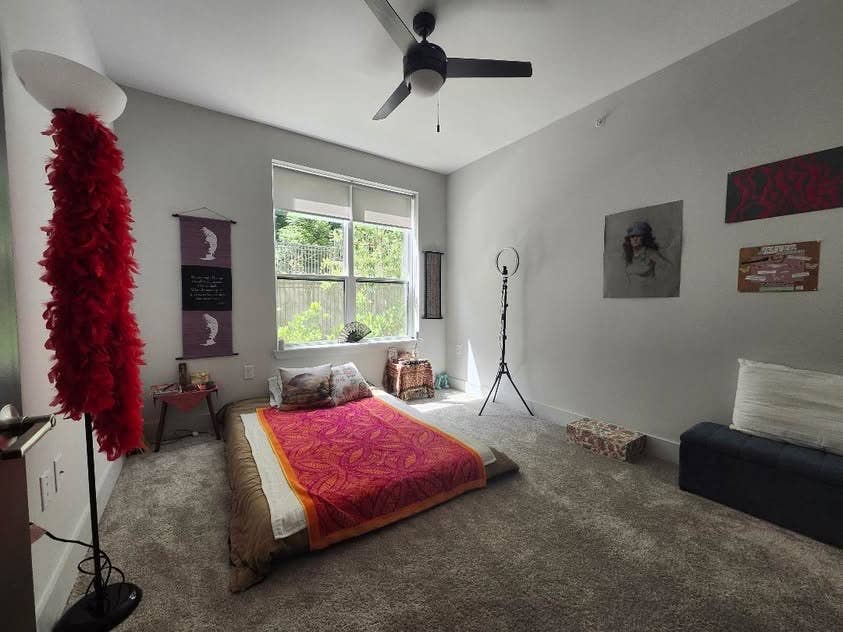 2 bedroom / 2 bath townhome