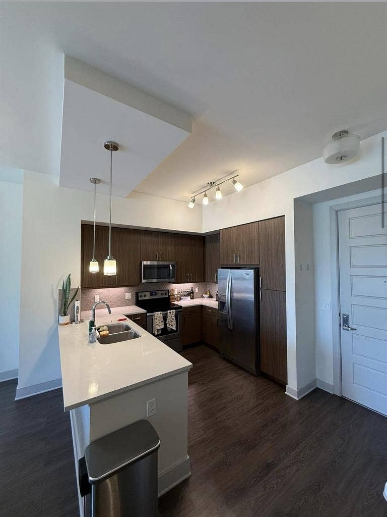 Private bedroom & bathroom