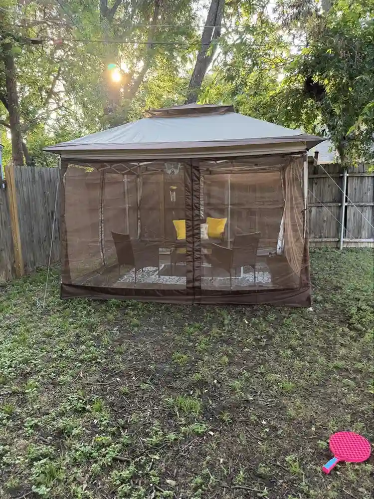 Looking for a room mate!