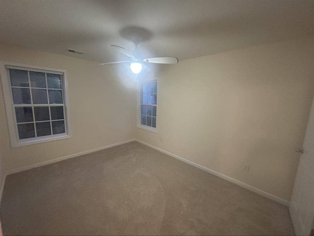 Seeking Mableton Roommate