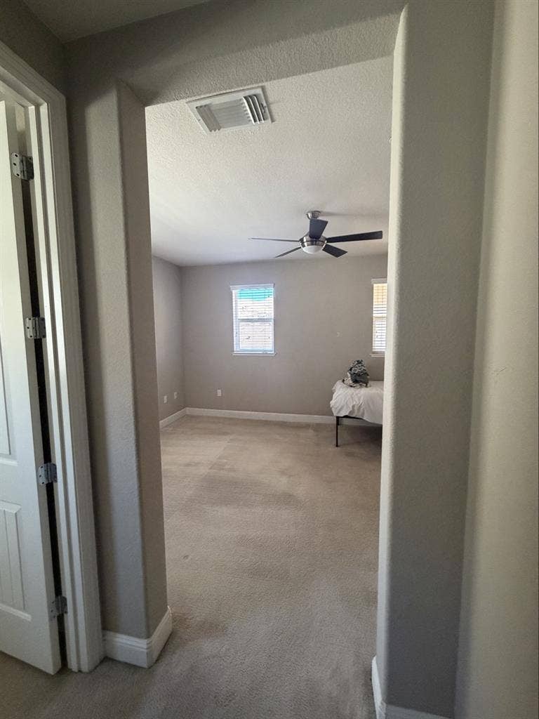 Jr master private bath walk-inclose