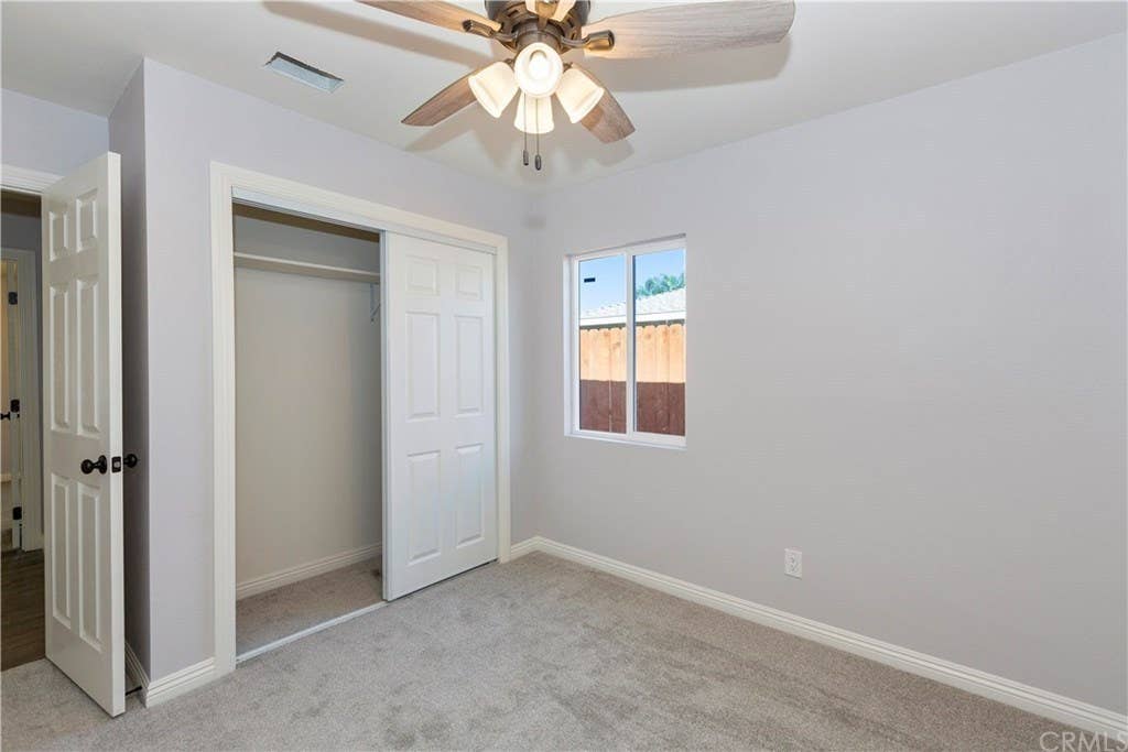 110 sqft room in house