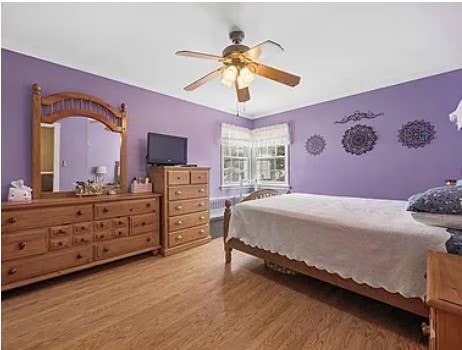 1 Bedroom Available for Rent –