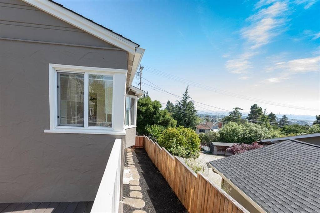 3 BR in Kensington