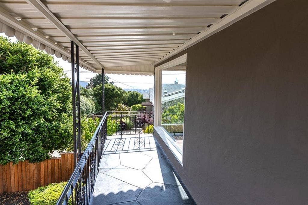 3 BR in Kensington