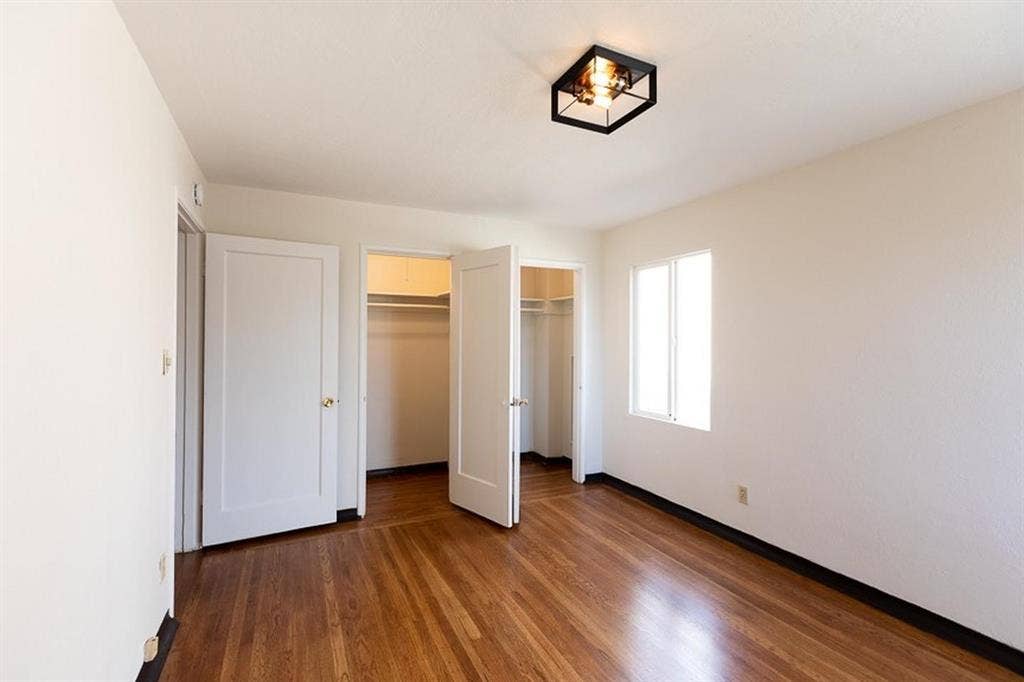 3 BR in Kensington