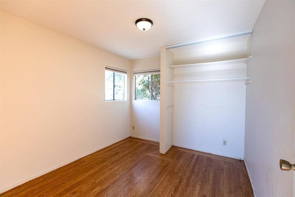 3 BR in Kensington