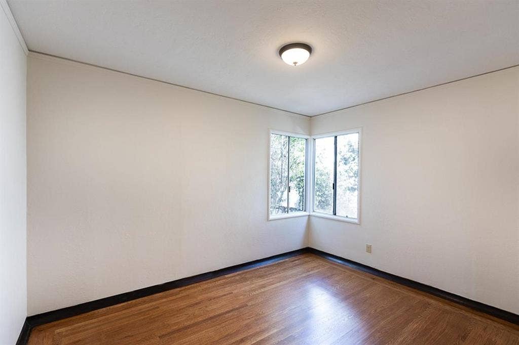 3 BR in Kensington