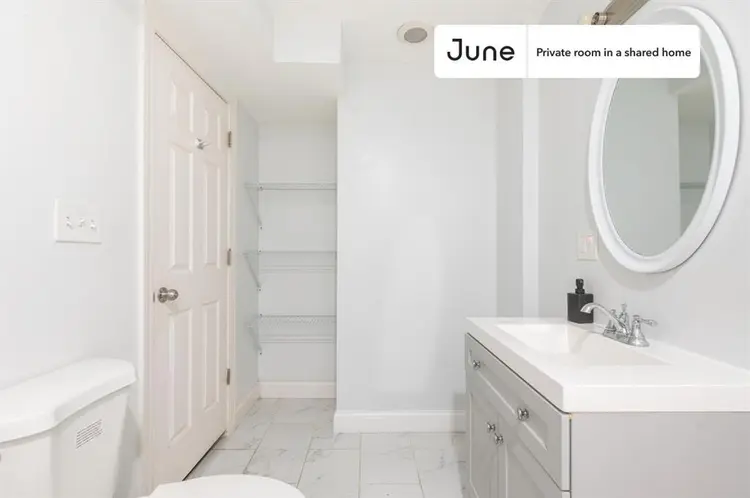 3 BR in Chicago