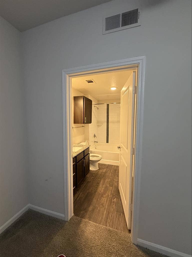Roommate Wanted – Spring, TX