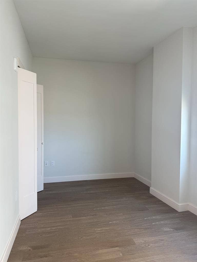 $2,210 Studio lease takeover