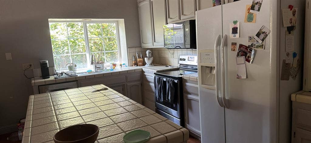 Private Room – Great Amenities