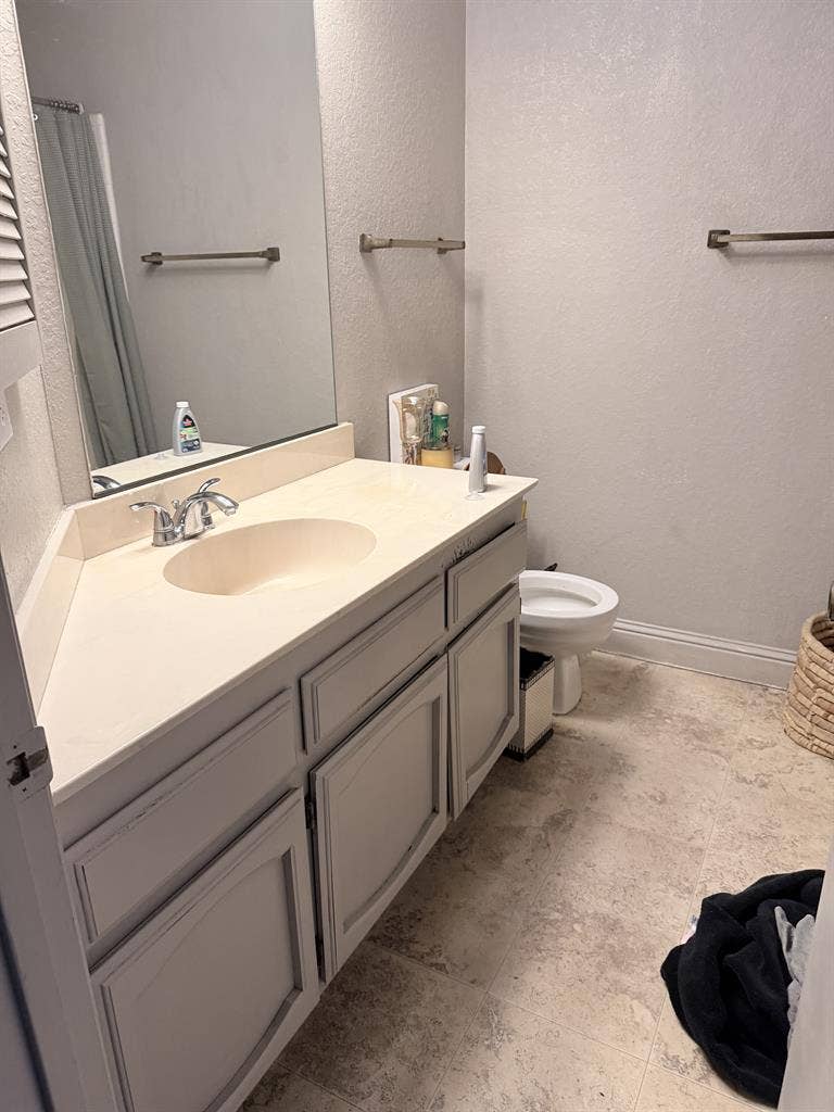 Private Room – Great Amenities