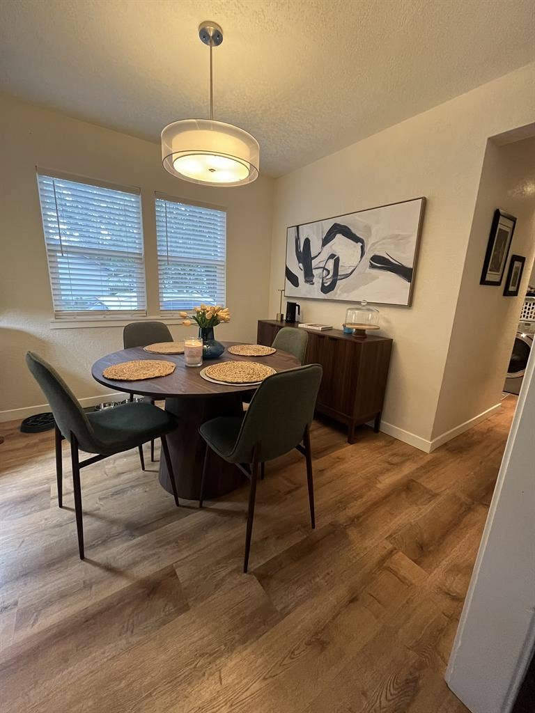 Professional House Share