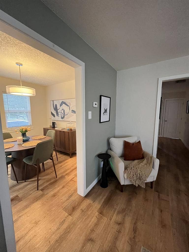 Professional House Share