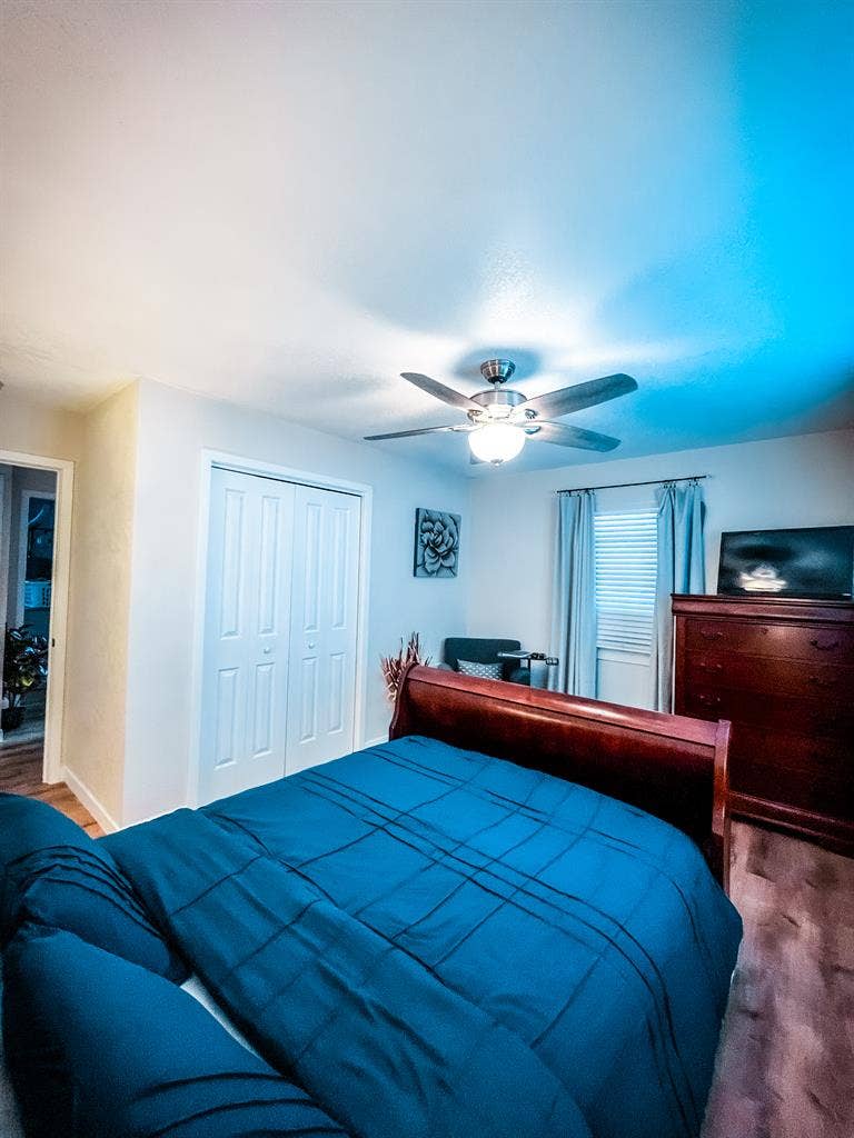 Professional House Share