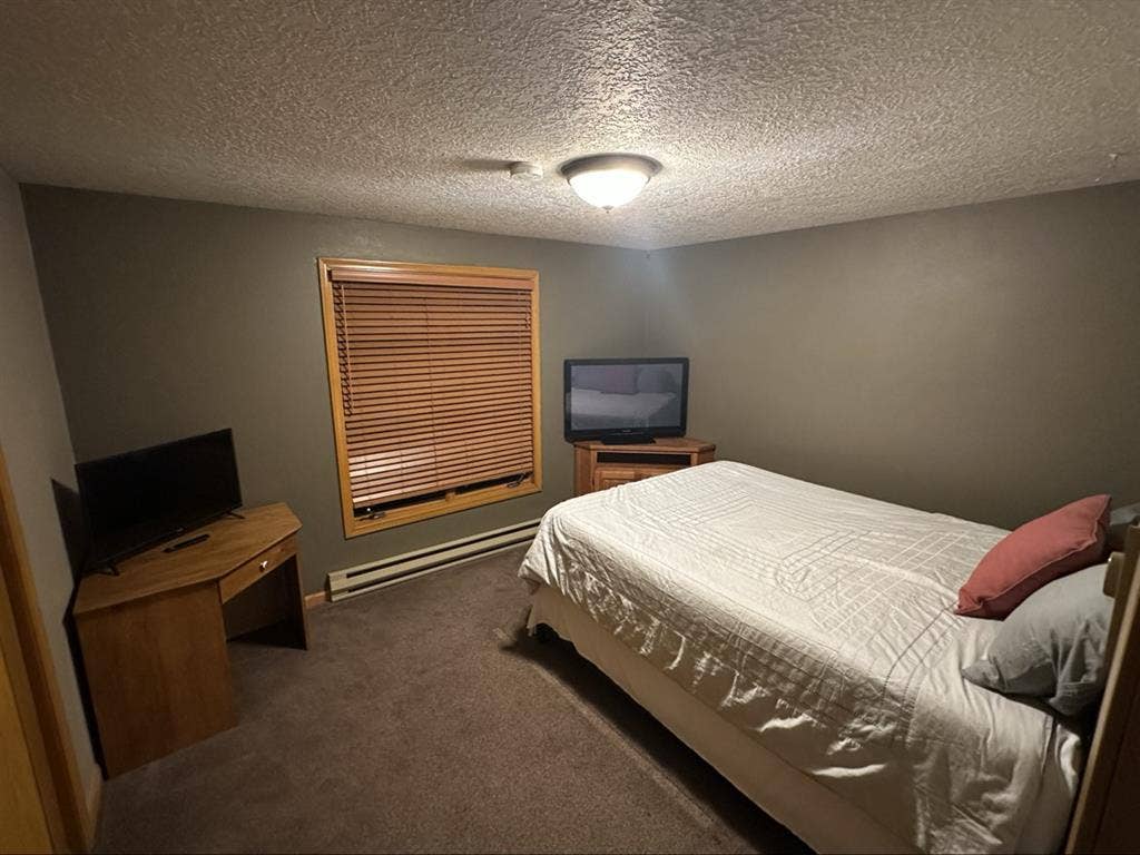 Furnished- Private room & Bathroomm