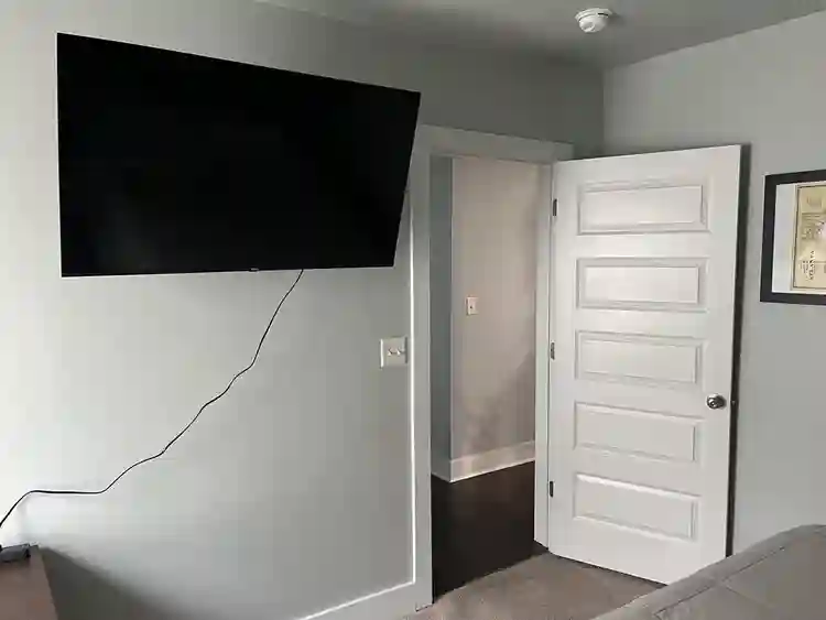 Furnished room near West Midtown