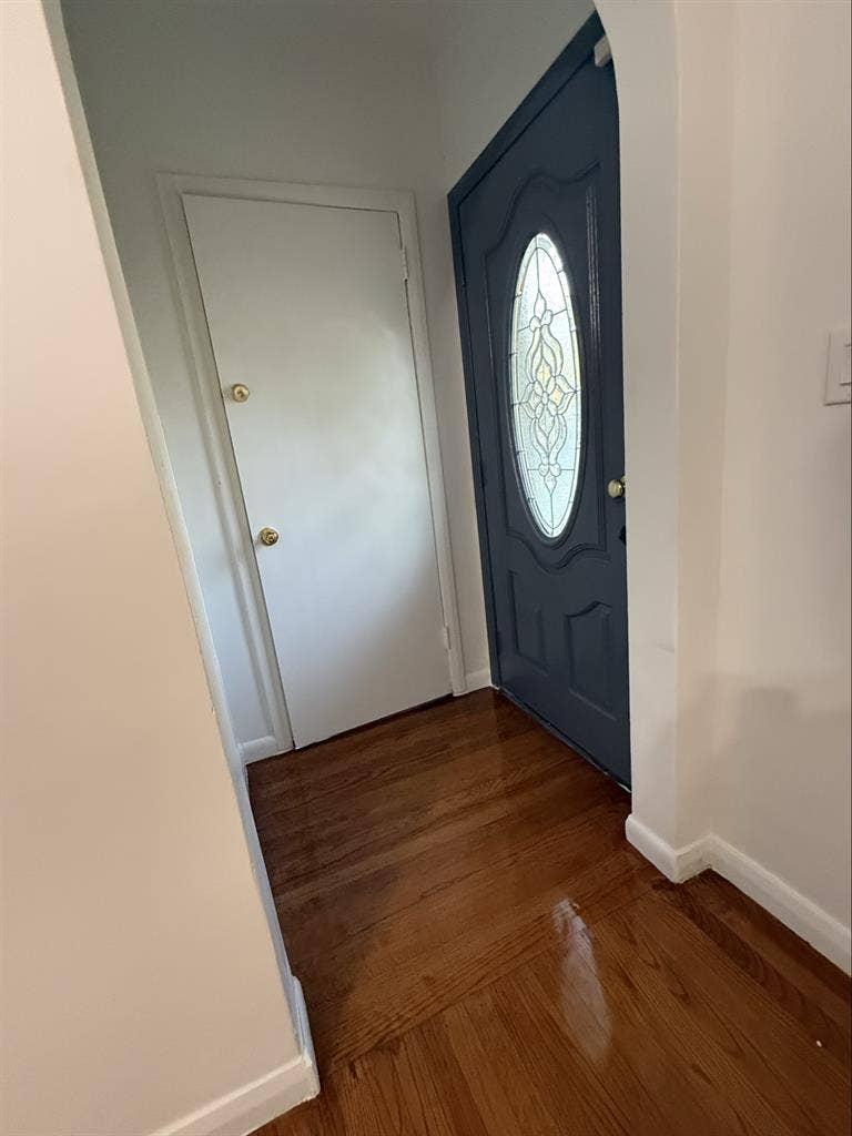 Room available naw