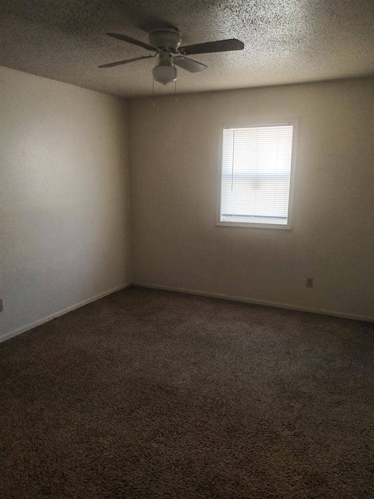 Room for rent!!!