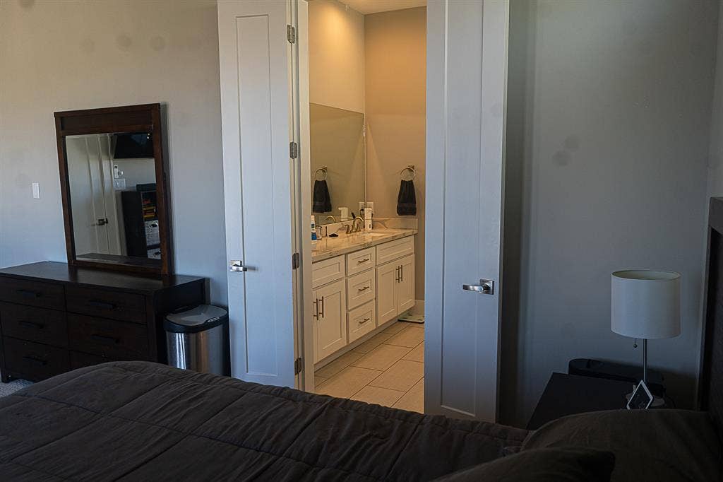 Private Bed/Bath in Shared Home