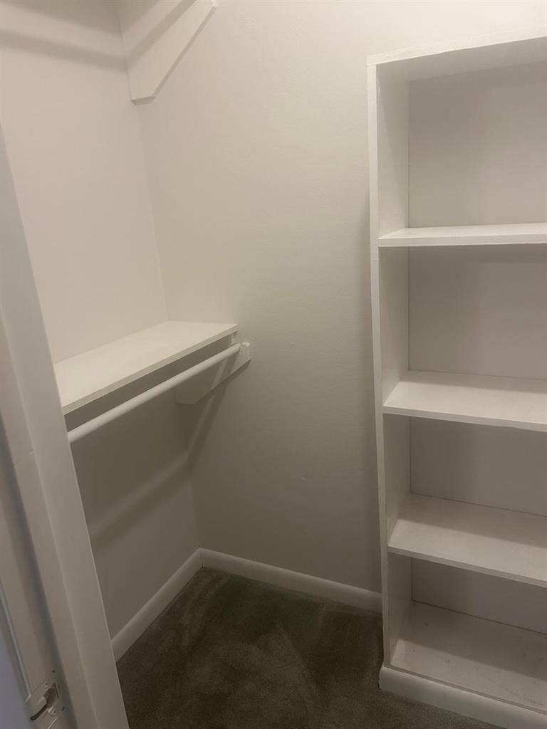 *ENTIRE UPSTAIRS: 2 LARGE BEDROOMS*