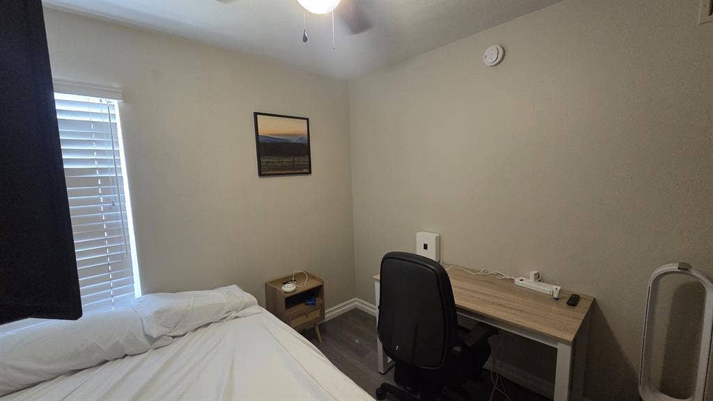 Room with TV + Utilites Inc $1200