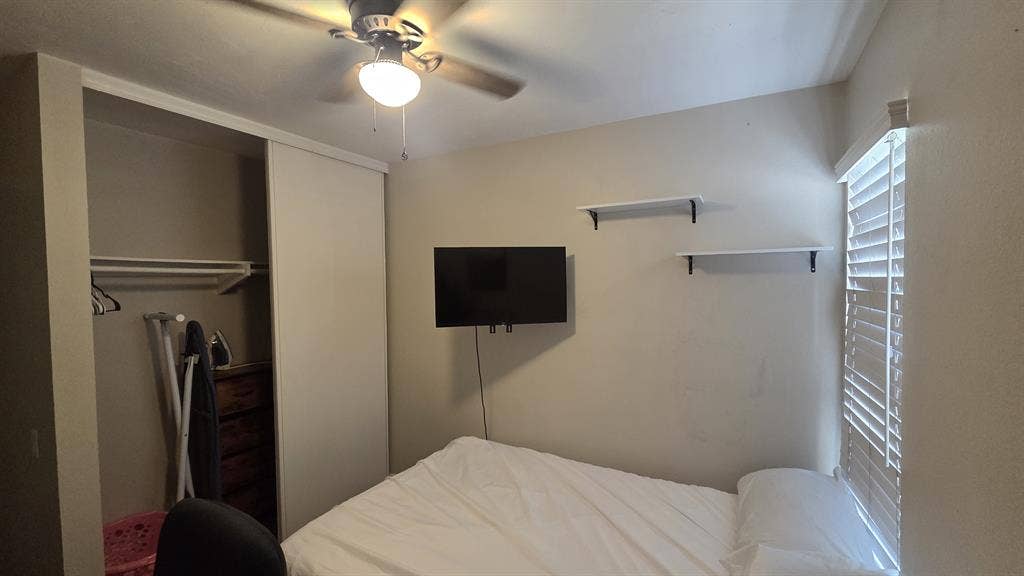 Room with TV + Utilites Inc $1200