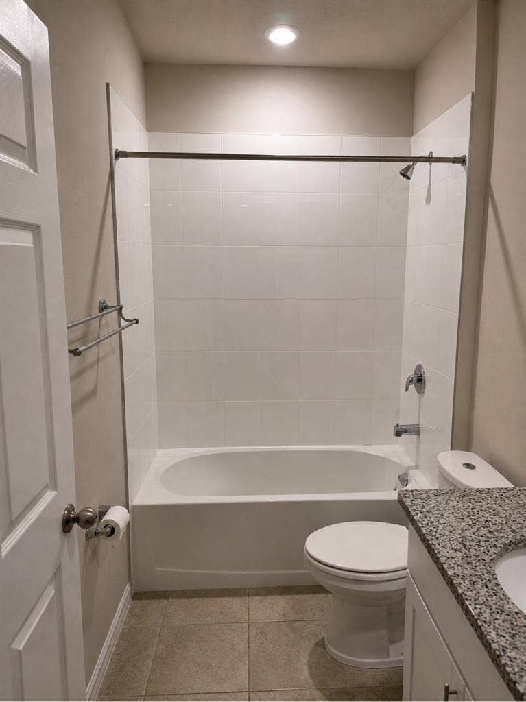 Private Suite, Kitchen & Bath