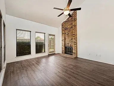 3bed/2.5bath; 2 Story; 1304 sq ft