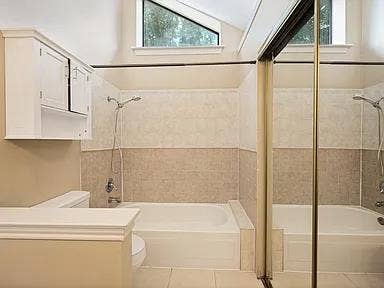 3bed/2.5bath; 2 Story; 1304 sq ft
