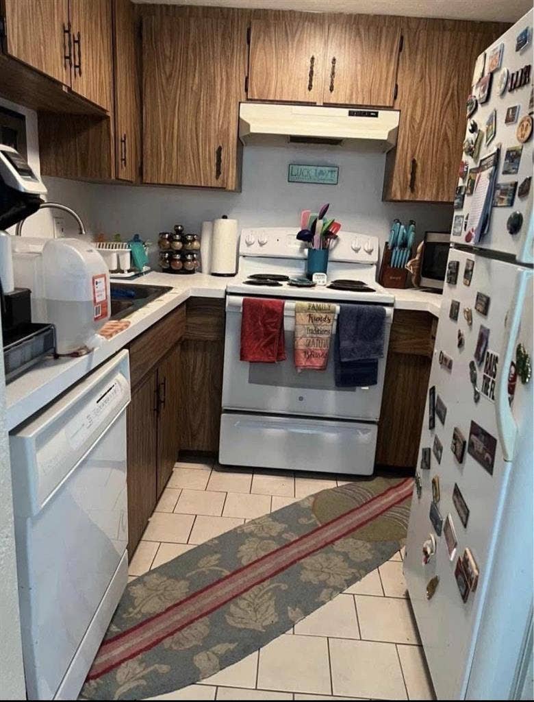 Looking for solo roomie!!