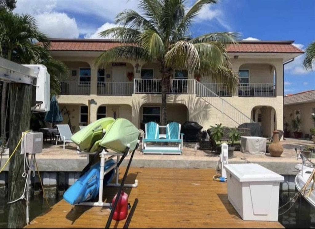 Looking for solo roomie!!