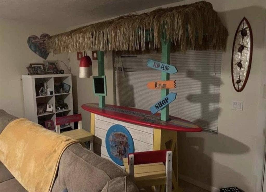 Looking for solo roomie!!