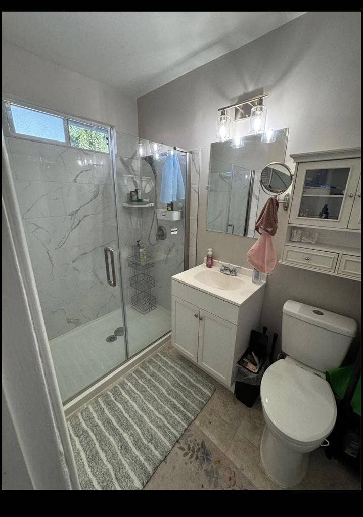 Female Roommate Wanted