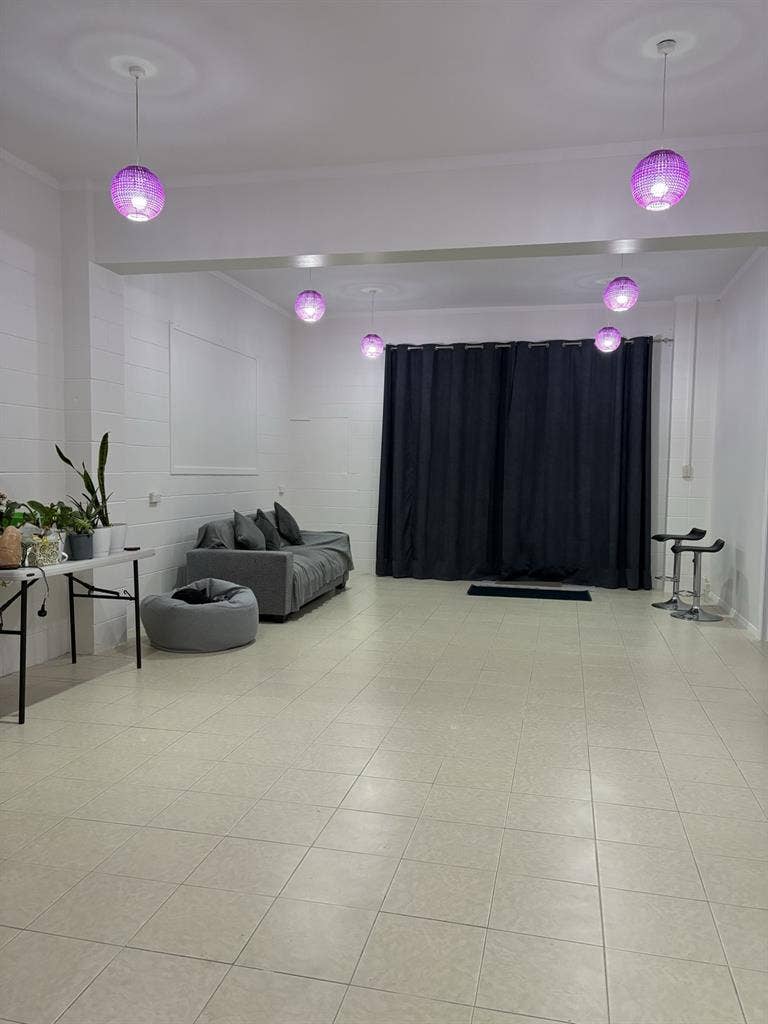 2 Bed + 1 Bath (living&kitchen)