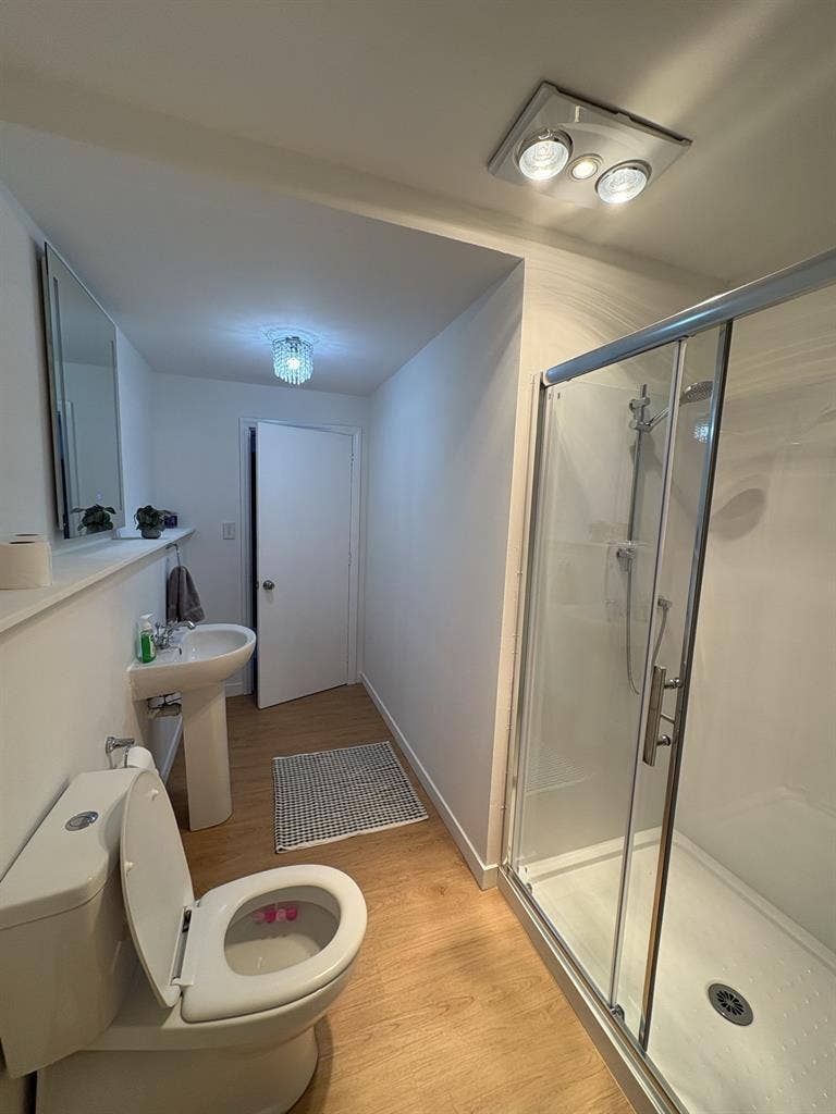 2 Bed + 1 Bath (living&kitchen)