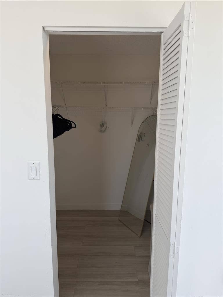 Rent Room with Private Bathroom
