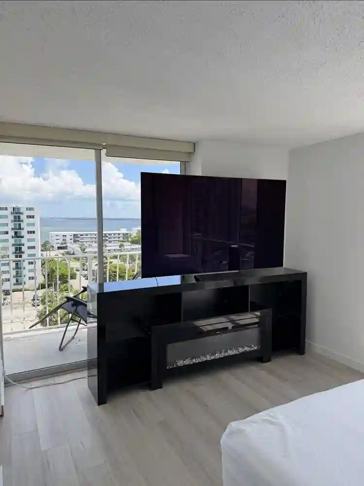 Rent Room with Private Bathroom