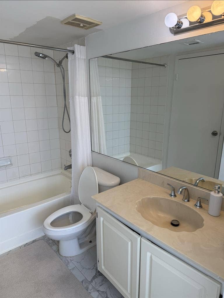 Rent Room with Private Bathroom