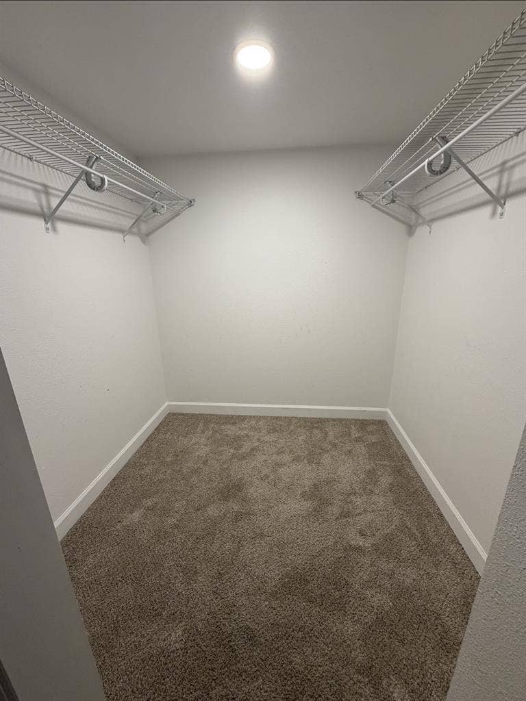 1 room for rent